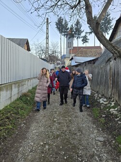 colindam-iarna-parohia-romano-catolica-berzunti-1350.jpg