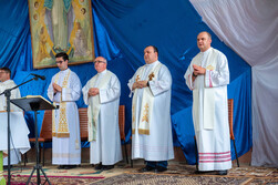 instalarea-noului-paroh-pavel-parohia-romano-catolica-berzunti-1114.jpg
