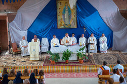 instalarea-noului-paroh-pavel-parohia-romano-catolica-berzunti-1127.jpg
