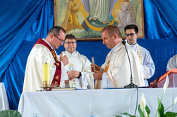 instalarea-noului-paroh-pavel-parohia-romano-catolica-berzunti-1141.jpg
