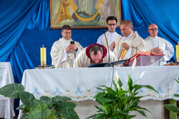 instalarea-noului-paroh-pavel-parohia-romano-catolica-berzunti-1144.jpg