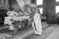 instalarea-noului-paroh-pavel-parohia-romano-catolica-berzunti-1147.jpg
