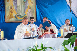 instalarea-noului-paroh-pavel-parohia-romano-catolica-berzunti-1158.jpg