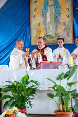 instalarea-noului-paroh-pavel-parohia-romano-catolica-berzunti-1195.jpg