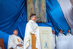 instalarea-noului-paroh-pavel-parohia-romano-catolica-berzunti-1205.jpg