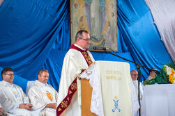 instalarea-noului-paroh-pavel-parohia-romano-catolica-berzunti-1211.jpg