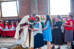instalarea-noului-paroh-pavel-parohia-romano-catolica-berzunti-1213.jpg