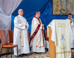 instalarea-noului-paroh-pavel-parohia-romano-catolica-berzunti-1240.jpg