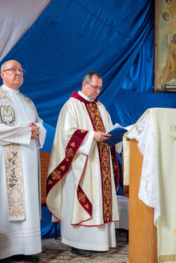 instalarea-noului-paroh-pavel-parohia-romano-catolica-berzunti-1241.jpg