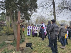 sfintirea-mormintelor-parohia-romano-catolica-berzunti-1450.jpg